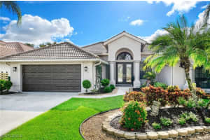 1002 Tivoli Ln, Naples