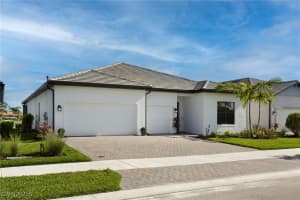 10112 SEASIDE Way, Bonita Springs, FL 34135 - MLS#225067438