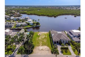 2375 TARPON Road, Naples, FL 34102 - MLS#225067439