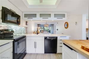 285 Naples Cove Dr 1303, Naples