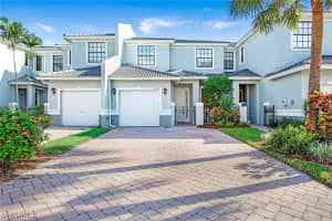15191 Summit Place Cir, Naples