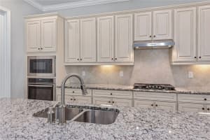 2846 Aviamar Circle, Naples, FL 34114 - MLS#225067493