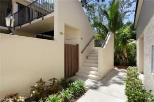 15400 Cedarwood Lane, Naples, FL 34110 - MLS#225067499