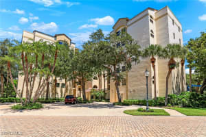 6510 Valen Way #205, Naples