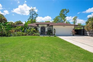 5960 Bur Oaks Ln, Naples