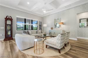 9721 Everglades Dr, Naples
