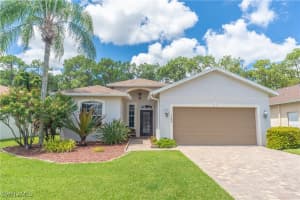 749 Crossfield Cir, Naples