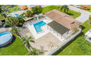 19121 Acorn Rd, Fort Myers