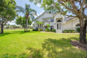 7000 Pinnacle Ln 1401, Naples