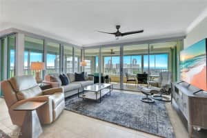 21 Bluebill Avenue, Naples, FL 34108 - MLS#225067767