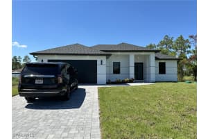 3809 Sunset Rd, Lehigh Acres