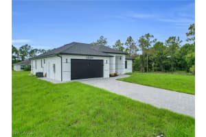 2504 23rd Street, Lehigh Acres, FL 33971 - MLS#225067776