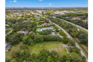 172 HICKORY Road, Naples, FL 34108 - MLS#225067786