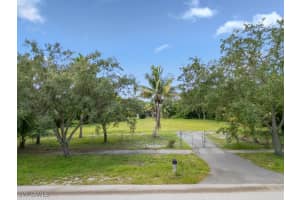 172 HICKORY Road, Naples, FL 34108 - MLS#225067786