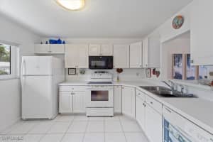 307 Goodlette-Frank Road, Naples, FL 34102 - MLS#225067816