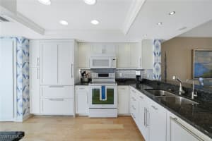355 Park Shore Drive, Naples, FL 34103 - MLS#225067834