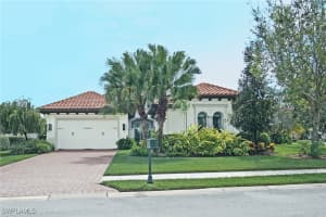 12443 Wisteria Dr, Naples
