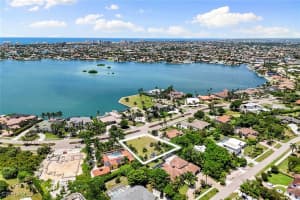 761 Barfield Drive, Marco Island, FL 34145 - MLS#225067906