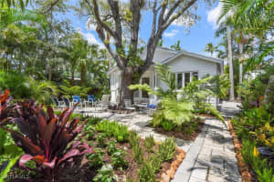223 11th Avenue, Naples, FL 34102 - MLS#225067918