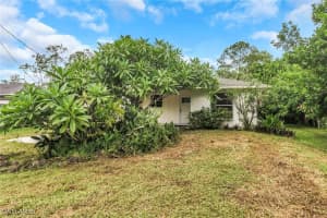 2075 17th Street, Naples, FL 34117 - MLS#225067934