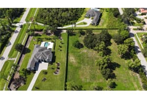 5458 Cherry Wood Drive, Naples, FL 34119 - MLS#225067942