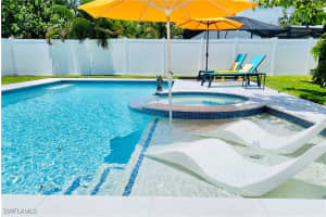 564 107th Ave N, Naples