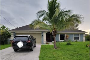 423 Windermere Drive, Lehigh Acres, FL 33972 - MLS#225068053