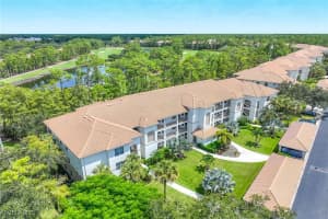 8267 Parkstone Pl 207, Naples