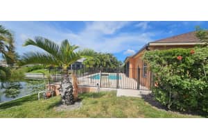 826 32nd Terrace, Cape Coral, FL 33914 - MLS#225068142