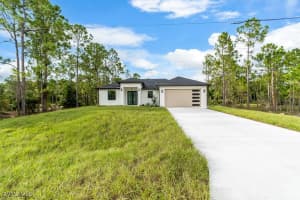 529 Allison St E, Lehigh Acres
