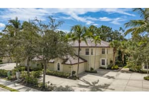 1760 Tarpon Bay Drive, Naples, FL 34119 - MLS#225068207