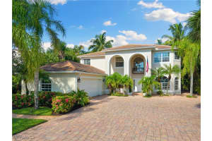 2384 Heritage Greens Drive, Naples, FL 34119 - MLS#225068278
