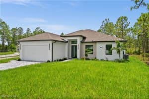 4234 27th Ave Ne, Naples