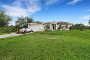 4240 62nd Ave Ne, Naples