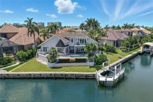 482 Clifton Court, Marco Island, FL 34145 - MLS#225068348