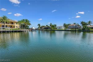 482 Clifton Court, Marco Island, FL 34145 - MLS#225068348
