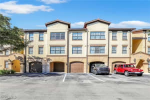 12990 Positano Cir 306, Naples