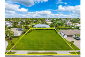 4228 Crayton Road, Naples, FL 34103 - MLS#225068379