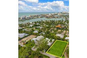 421 Bow Line Drive, Naples, FL 34103 - MLS#225068380