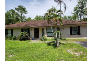 4661 5th Ave Sw, Naples