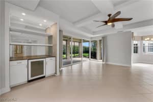 583 Avellino Isles Circle, Naples, FL 34119 - MLS#225068398