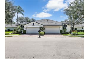 1661 Tarpon Bay Dr S 32, Naples