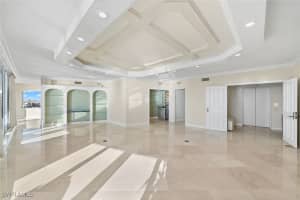 8665 Bay Colony Drive, Naples, FL 34108 - MLS#225068457