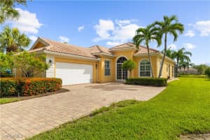 28032 Eagle Ray Ct, Bonita Springs