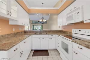 10772 Regent Cir, Naples