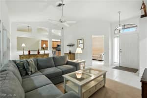 12629 Glen Hollow Drive, Bonita Springs, FL 34135 - MLS#225068477