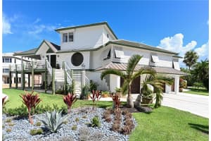 101 Dominica Ln, Bonita Springs