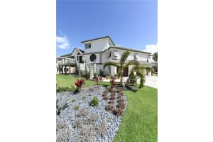 101 DOMINICA Lane, Bonita Springs, FL 34134-8512 - MLS#225068486
