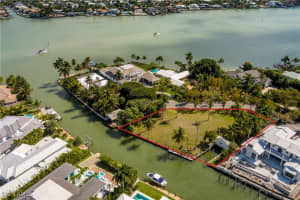 930 18th Avenue, Naples, FL 34102 - MLS#225068501