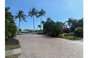 4755 Southern Breeze Drive, Naples, FL 34114 - MLS#225068504